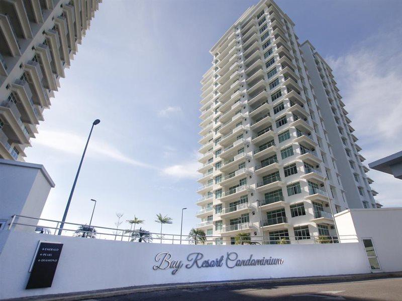 Imperial Suites Miri , Diamond Tower Екстериор снимка