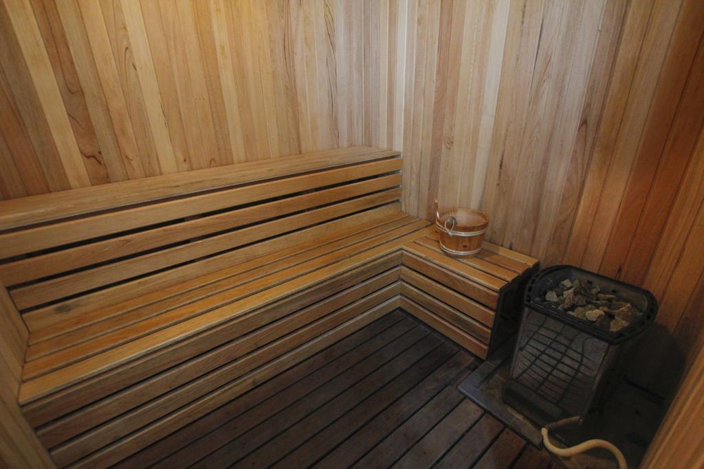 Imperial Suites Miri , Diamond Tower Екстериор снимка