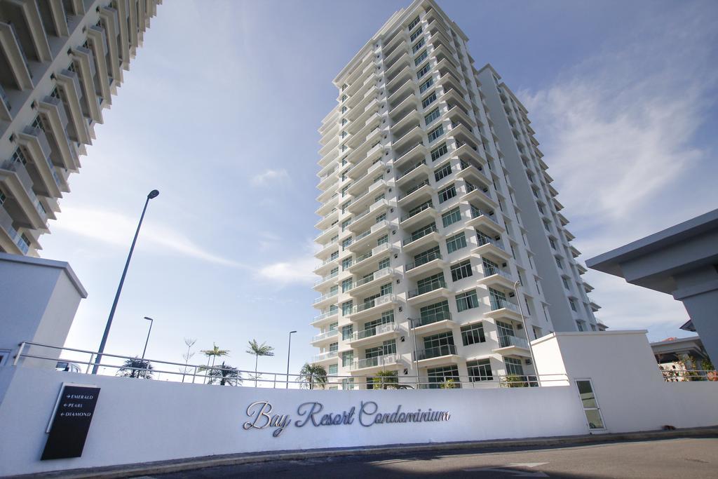 Imperial Suites Miri , Diamond Tower Екстериор снимка